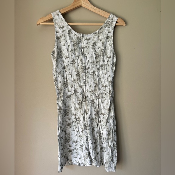 Vintage Floral Mini Dress - Picture 8 of 9